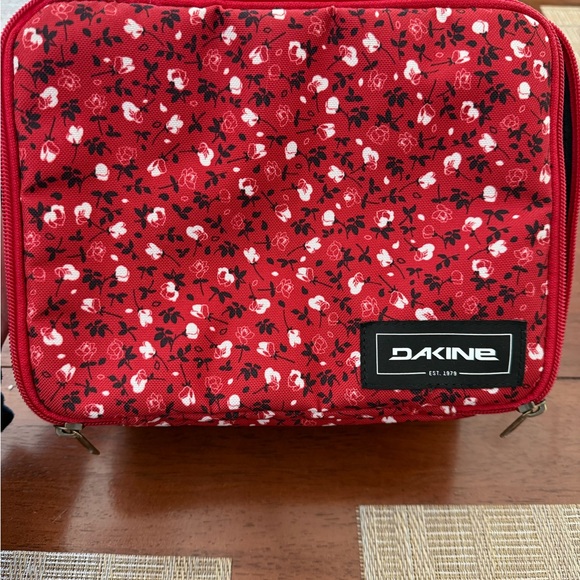 Dakine lunch box - Picture 1 of 2
